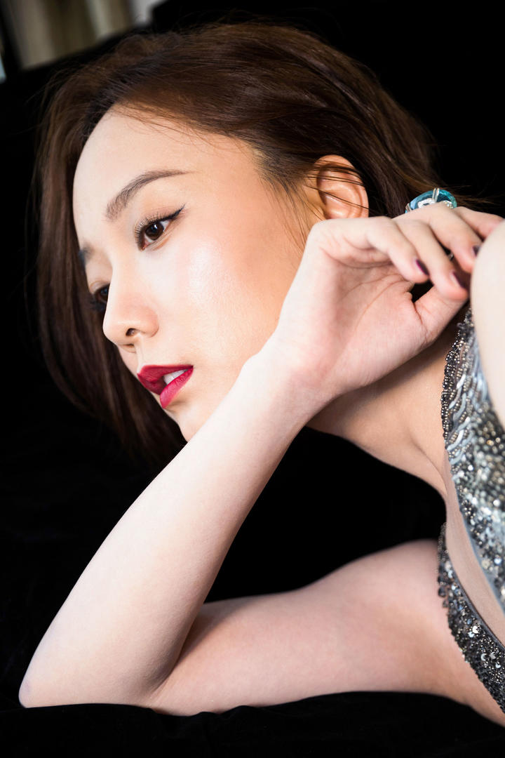 短发漂亮明星王珞丹写真图片